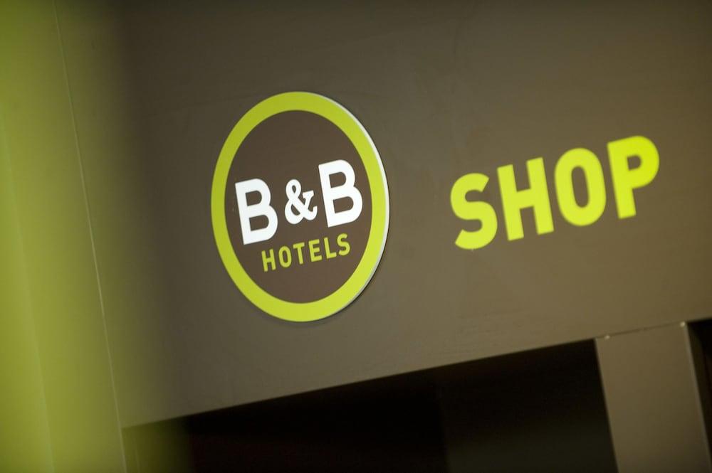 B&B Hotel Lille Roubaix Campus Gare Buitenkant foto