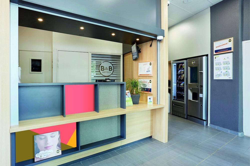 B&B Hotel Lille Roubaix Campus Gare Buitenkant foto